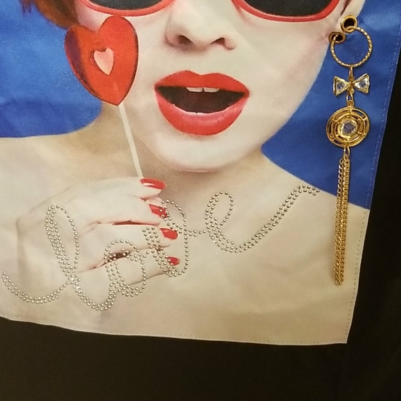 SEE THROUGH!! Top with pop out accessories - Picture 4 of 4